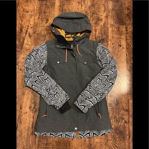 Free shipping! Like new Trendy Roxy light winter coat